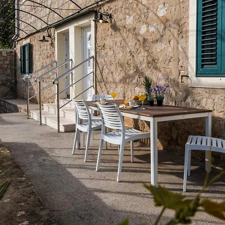Vera Appartement *