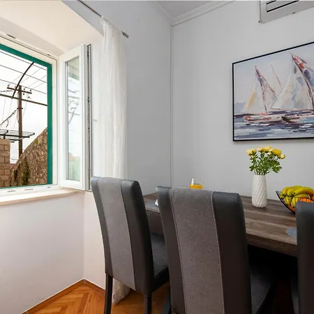 Vera Apartment *