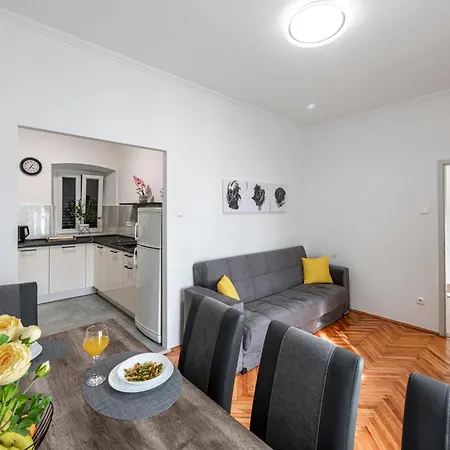 Vera Apartment *