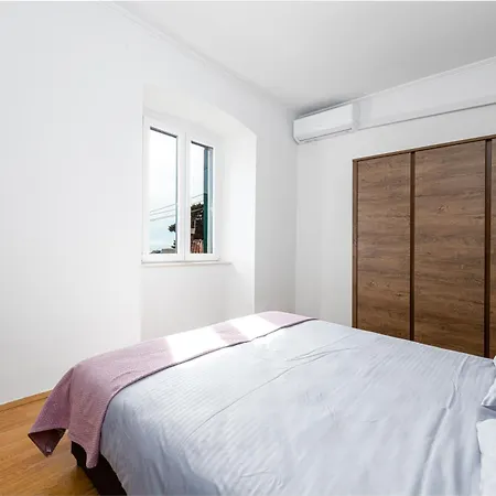 Apartment Vera *